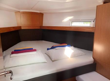 Bavaria Yachtbau Bavaria Cruiser 37 - 3 cab. Roger Rabbit