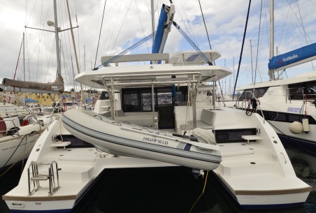 Leopard Catamarans / Robertson & Caine Leopard 42 - 4 cab. Myg V