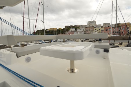 Leopard Catamarans / Robertson & Caine Leopard 42 - 4 cab. Myg V