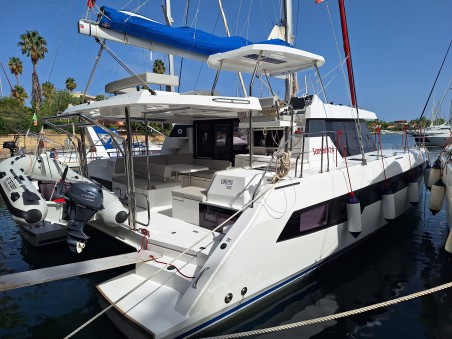 Leopard Catamarans / Robertson & Caine Leopard 42 - 4 cab. Orpin
