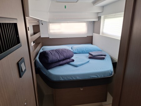 Leopard Catamarans / Robertson & Caine Leopard 42 - 4 cab. Orpin