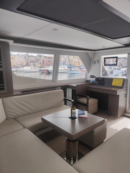 Leopard Catamarans / Robertson & Caine Leopard 45 Daria