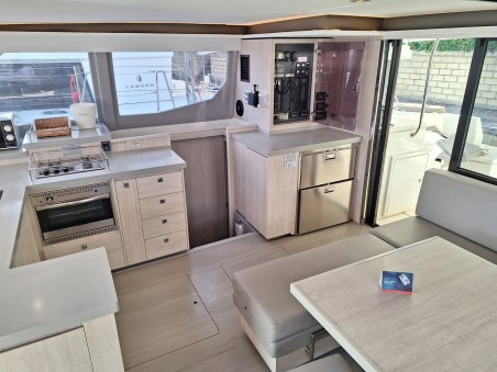 Leopard Catamarans / Robertson & Caine Leopard 45 Prince Laurence