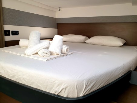 Leopard Catamarans / Robertson & Caine Leopard 50 - 5 + 1 cab Edoardo