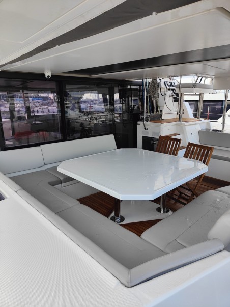 Leopard Catamarans / Robertson & Caine Leopard 50 - 5 + 1 cab La Suerte