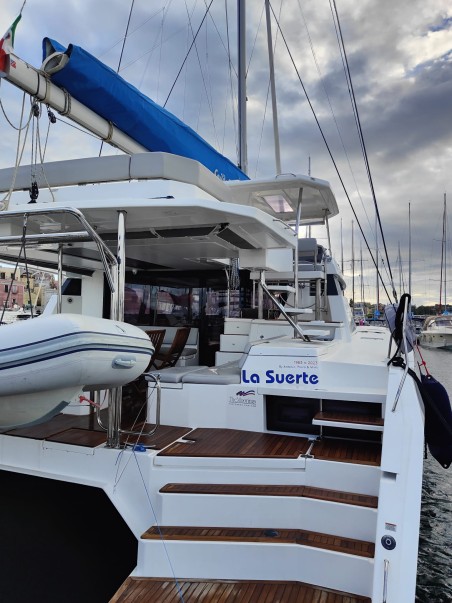 Leopard Catamarans / Robertson & Caine Leopard 50 - 5 + 1 cab La Suerte