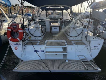 Bénéteau Oceanis 41.1 Malika