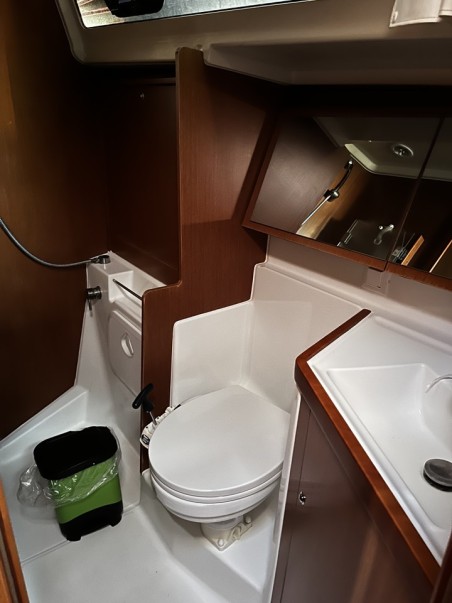 Bénéteau Oceanis 41.1 Malika