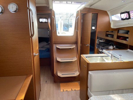 Jeanneau Sun Odyssey 380 - 3 cab. Philippa