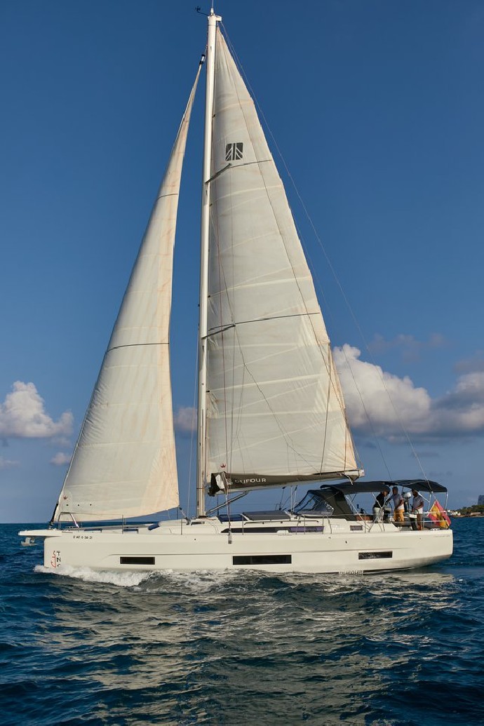 Dufour Yachts Dufour 470 - 5 + 1 cab. Kaito