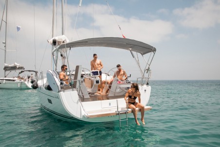 Hanse 388 | Czarter jachtu Hiszpania | Travelboat