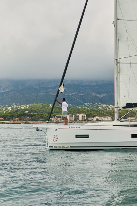 Beneteau Oceanis 40.1 | Yacht Charter Spain | Travelboat