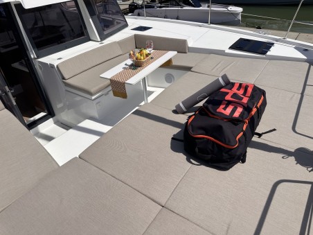 Catana Group Bali 4.2 - 4 + 1 cab. Joyous