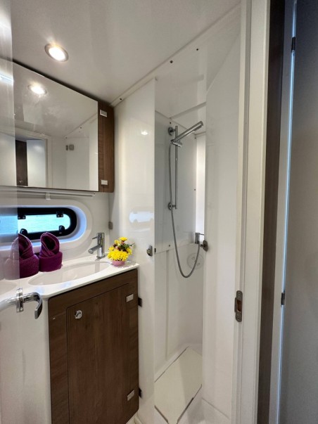 Catana Group Bali 4.2 - 4 + 1 cab. Joyous