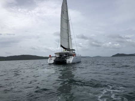 Lagoon-Bénéteau Lagoon 450 S - 4 + 2 cab. Myemocean