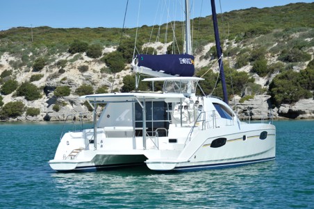 Leopard Catamarans / Robertson & Caine Leopard 39 Moana