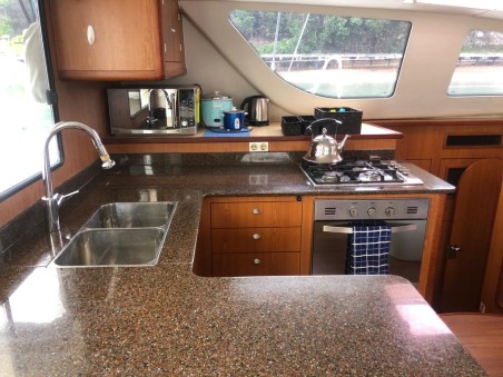 Matrix Vision 450 | Yacht Charter Thailand | Travelboat