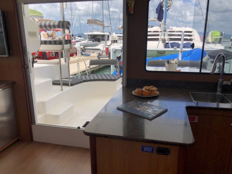 Matrix Vision 450 | Yacht Charter Thailand | Travelboat