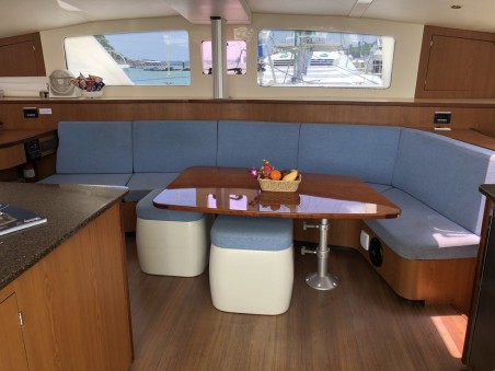 Matrix Vision 450 | Yacht Charter Thailand | Travelboat