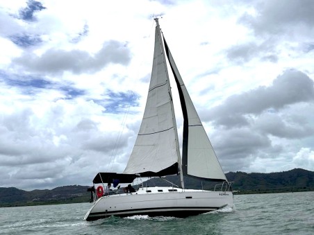 Bénéteau Oceanis Clipper 323 No regrets