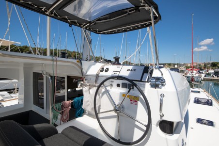 Lagoon-Bénéteau Lagoon 40 - 3 + 2 cab Yolo