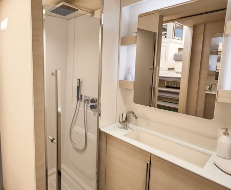 Fountaine Pajot Fountaine Pajot FP 44 Quatuor ELECTRIC - 4 + 1 cab. MANATEE