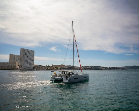 Excess Excess 11 - 4 + 2 cab. Lom