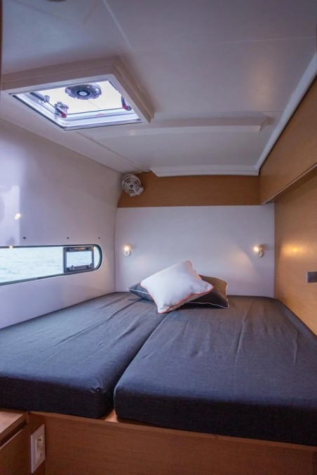 Excess Excess 11 - 4 + 2 cab. Lom