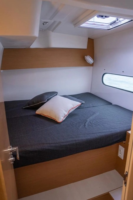 Excess Excess 11 - 4 + 2 cab. Lom