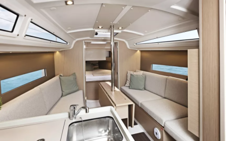 Bénéteau Oceanis 30.1 Miniscule