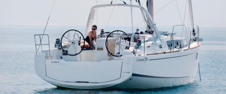 Oceanis 35.1 | Yacht Charter France | Travelboat