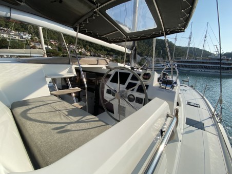 Fountaine Pajot Fountaine Pajot Astrea 42 - 4 + 2 cab. Osaya