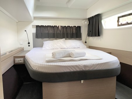 Fountaine Pajot Fountaine Pajot Astrea 42 - 4 + 2 cab. Osaya