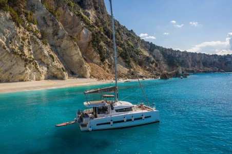 Catana Group Bali 4.1 - 4 + 2 cab. Georgia