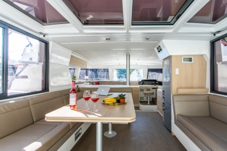 Catana Group Bali 4.1 - 4 + 2 cab. Georgia