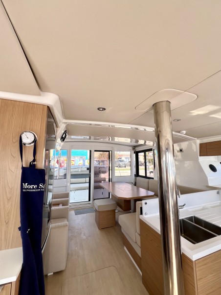 Catana Group Bali 4.2 - 4 + 1 cab. Honey Meadow