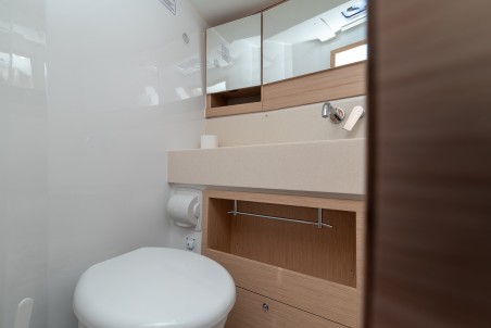 Dufour Yachts Dufour 470 - 4 + 1 cab. She