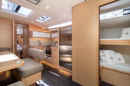 Dufour Yachts Dufour 470 - 4 + 1 cab. She