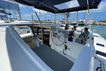 Fountaine Pajot Fountaine Pajot Lucia 40 - 3 cab. Jaxnjoe com