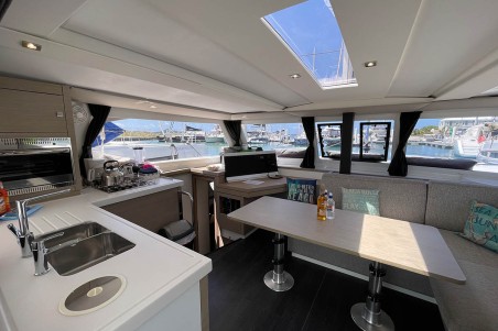 Fountaine Pajot Fountaine Pajot Lucia 40 - 3 cab. Jaxnjoe com