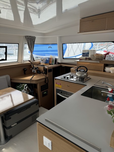 Excess Excess 11 - 4 + 1 + 1 cab. White Ivy