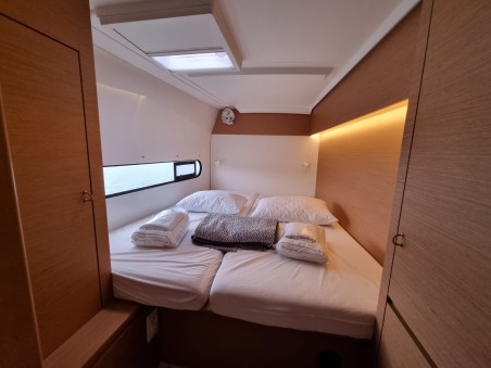 Excess Excess 11 - 4 + 2 cab. Ad Astra