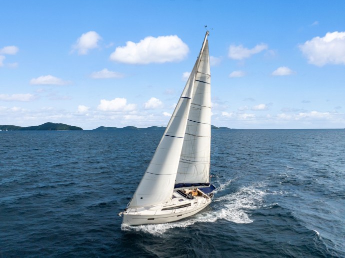 Bavaria Yachtbau Bavaria 37 - 2 cab. Jitterbug