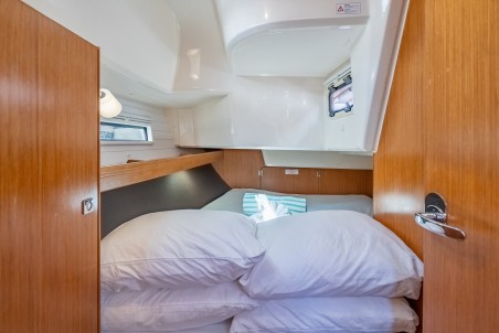 Bavaria Yachtbau Bavaria 37 - 2 cab. Jitterbug