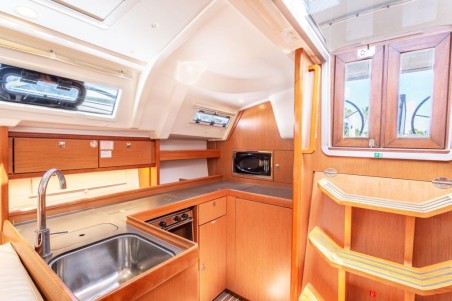 Bavaria Yachtbau Bavaria Cruiser 41 - 2 cab. Patches