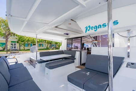 Fountaine Pajot Fountaine Pajot Astrea 42 - 3 + 1 cab. Pegasus