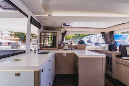 Fountaine Pajot Fountaine Pajot Astrea 42 - 3 + 1 cab. Pegasus