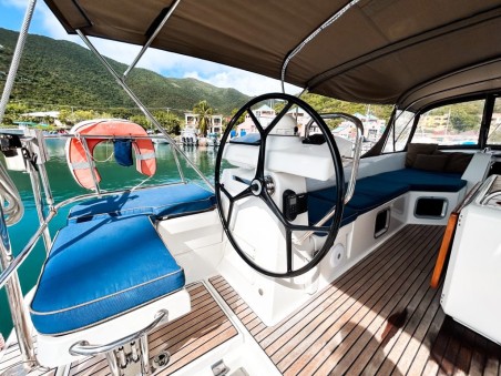 Jeanneau Jeanneau 54 - 3 cab. Paradise Found