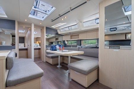 Bénéteau Oceanis 51.1 Sunday Girl