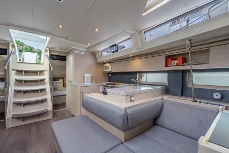 Bénéteau Oceanis 51.1 Sunday Girl